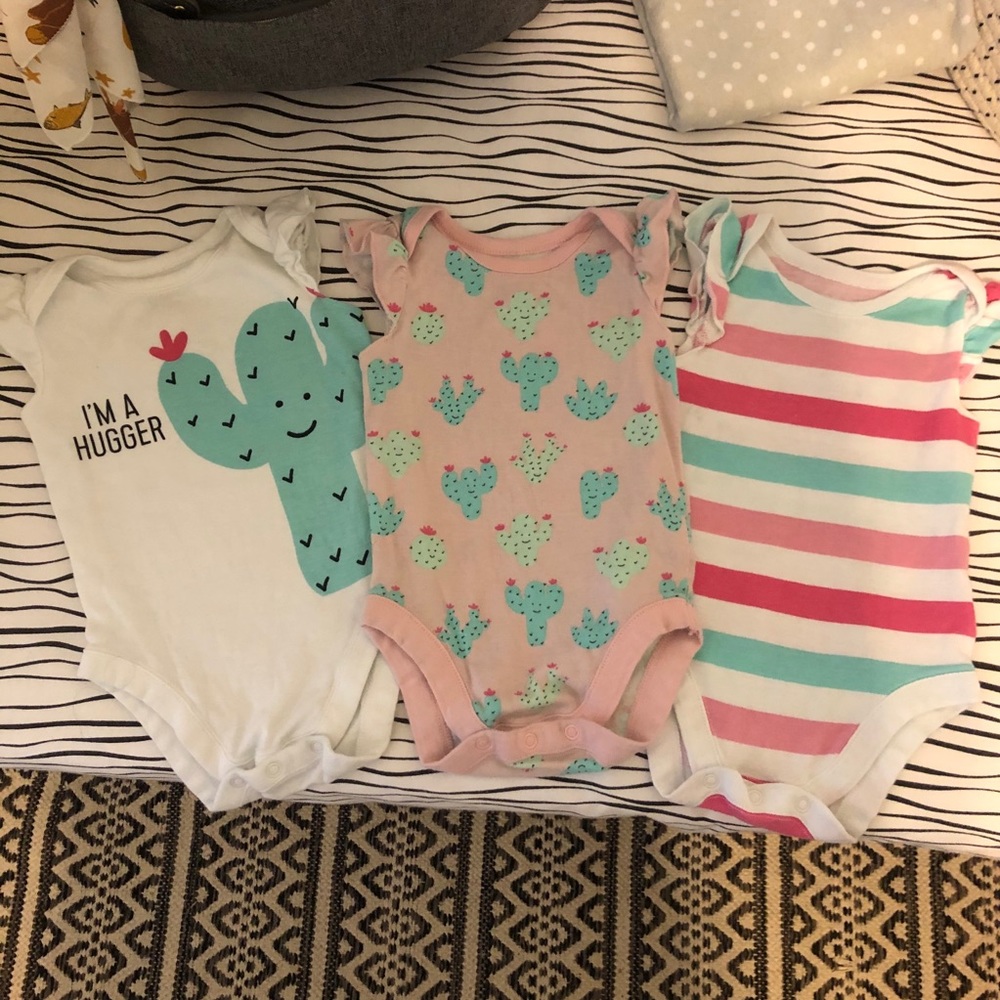Set of 3 onesies